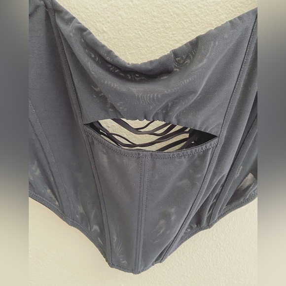 NWT Urban Outfitters Lace Up Back Crop Corset Top - Picture 5 of 9